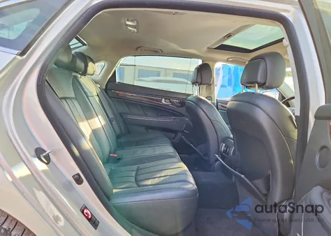 2011 Hyundai Equus Signature z USA, uszkodzony, nr VIN KMHGH4JF5BU030541